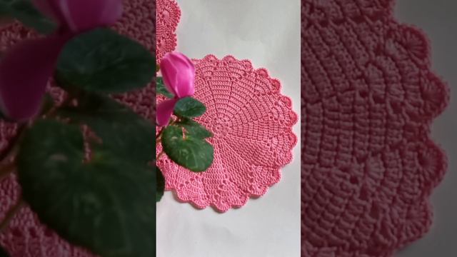 Очаровательная розовая салфетка