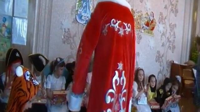 Новогодний утренник в подготовительной группе 1 часть 2