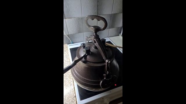 Холодец в афганском казане. Без добавления желатина