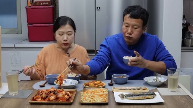 질리지 않는 집밥!! 쭈꾸미볶음,감자채볶음,생선구이,시원한 김치콩나물국 먹방 Korean Home Meal Mukbang