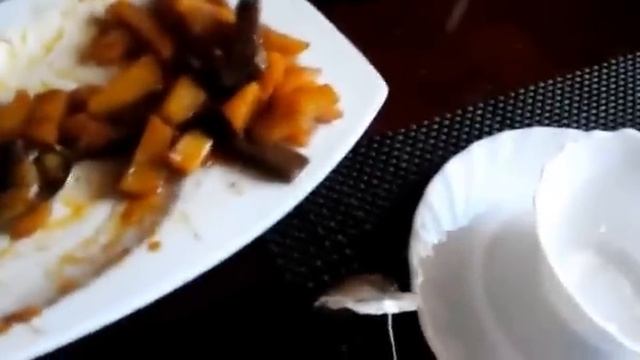 Таракан в кафе китайской кухни (Благовещенск)