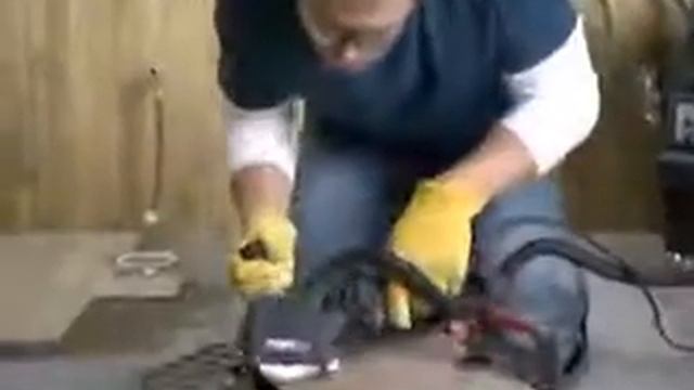 RotoZip Spiral Saw - Installing Bathroom Tile with the RZ1500