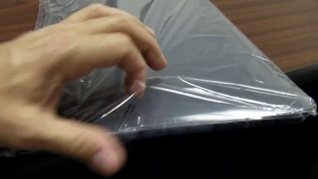 Unboxing : MacBook Pro With Retina Display, SSD & Windows XP