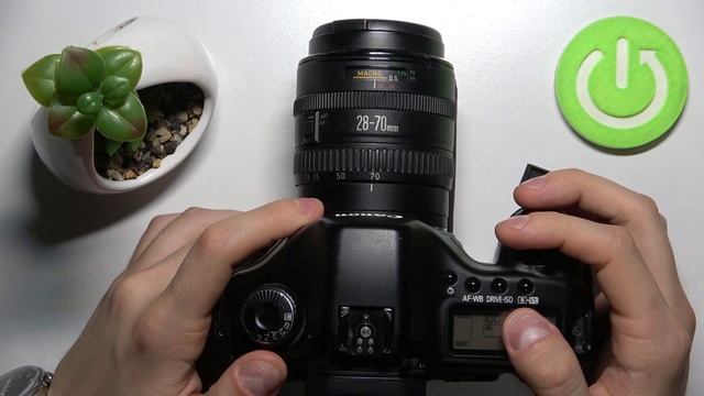 Canon 5D  Как подключить вспышку на Canon 5D - Как делать фото со вспышкой на Canon 5D