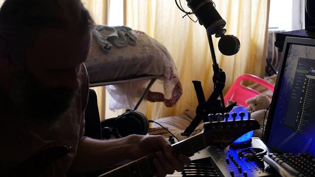 EXIT project - No words - Анализ произведения 1