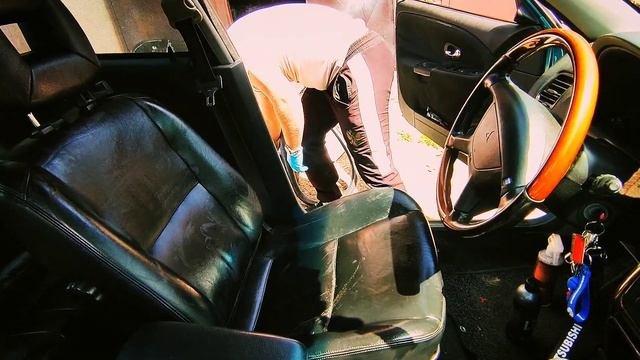 Mitsubishi Carisma Club Belarus - День большого Detailingа ( Потолок , Кожа , пол )