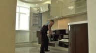 Угловая кухня глянец. Видео №2. Фасады МДФ покраска. Фурнитура Blum.