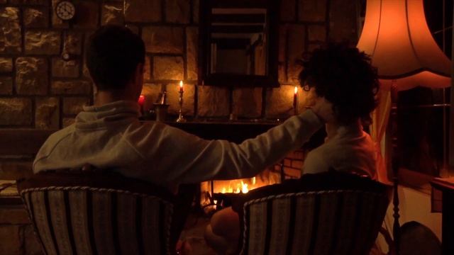 Smooth Relaxation Music with Crackling Fireplace, Romantic Cozy Ambience, Night Dinner Music 2021 4