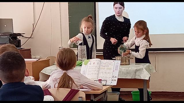 Видеоколлаж событий Фестиваля открытых уроков учителей начальных классов города Владимира 2024 года
