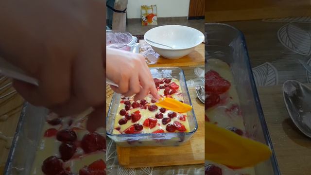 Ягодный пирог с замороженными ягодами или свежими фруктами. 🍒🍓🍒  Рецепт в описании. 😋
