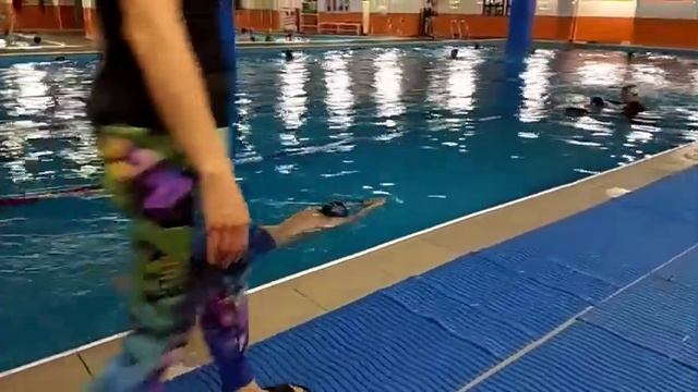 Попробуем все - тренировка в бассейне - плавание
