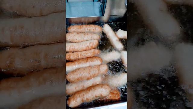 сосиска в тесте.вкусно 👍👍👍👍👍👍👍