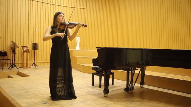 Polina Groshikova - J.S. Bach   Violin Sonata No 1 in G minor Siciliana and Presto