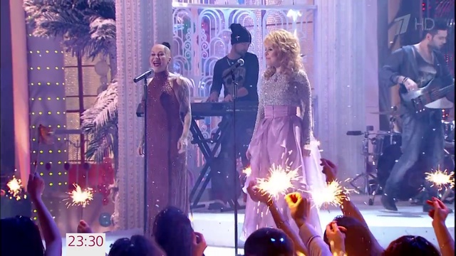 Наргиз Закирова и Ольга Кормухина "Love Hurts" НD