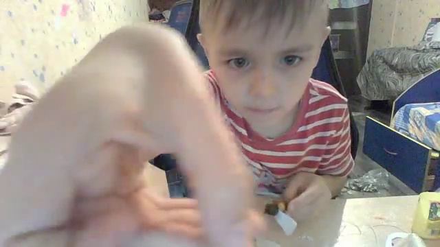марат показывает лего черепашки ниндзя  16 июня 2015 г., 19:26 (UTC)