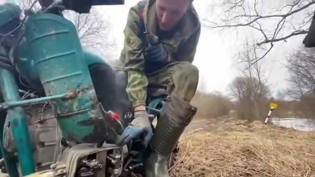 Оторвал об пень клапанную крышку