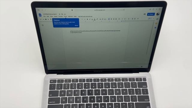 Base Model 2020 M1 Macbook Air - Review