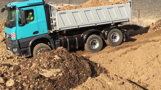 ScaleART Mercedes Arocs 6x6 & DAMITZ O&K MH6.6 Mobile-Excavator (4K ULTRA HD)