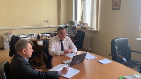 Андрей Шутов провёл совещание с региональным отделением Российского общества политологов в ДНР