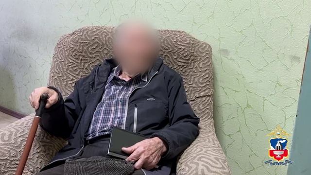 Полицейские задержали двух человек, похитивших сбережения у 91-летнего ветерана ВОВ