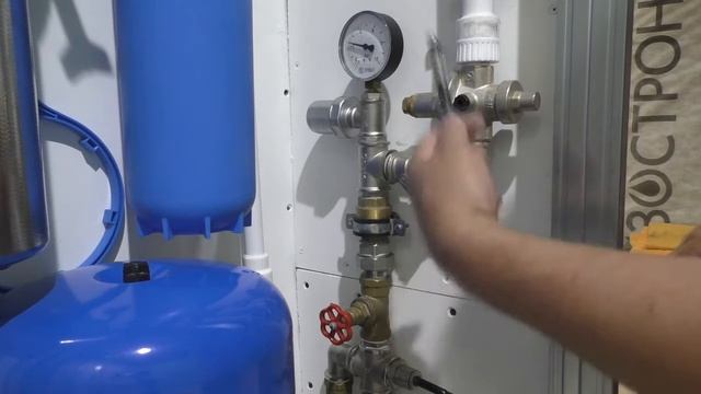 Ввод воды в дом. Фильтры для воды. Водоснабжение частного дома