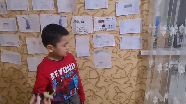 Али показывает свой вертолет #вертолёты #игрушки  #машинки