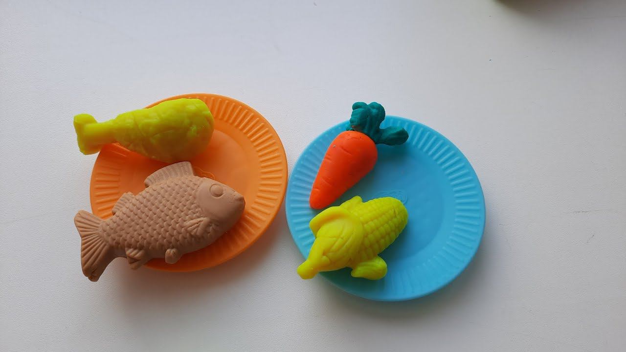 Готовим вкусняшки из пластилина Play Doh | Играем в Плей До | Видео для детей