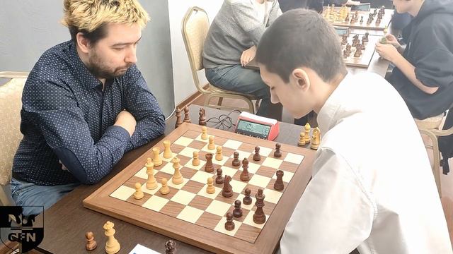 CM E. Shuvalov (2208) vs Aladdin (2119). Chess Fight Night. CFN. Blitz