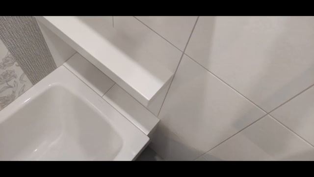 Ванная Под Ключ. СИМПАТИКО. Парящие ПОЛОЧКИ, готовый результат.