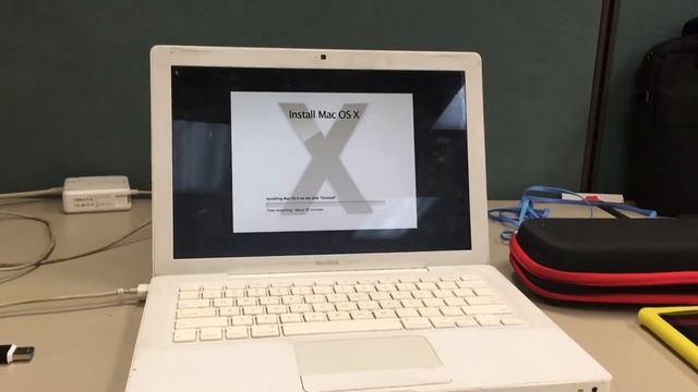 2007 Macbook Upgrade Tutorial (installing a NEW BATTERY & SSD)
