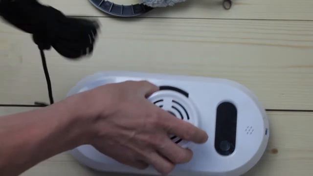 Функциональный робот для мойки окон DEMU Window Molisu Smart Robot