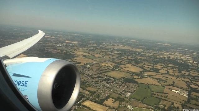 Boeing 787-9 Dreamliner Spectacular Take Off From London Gatwick LGW -  Norse Airlines