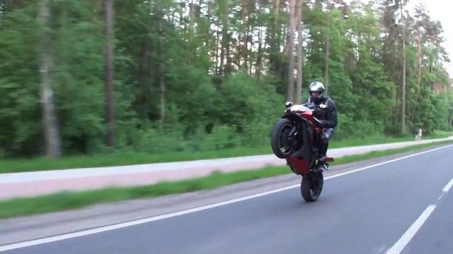 suzuki gsxr 750 k9