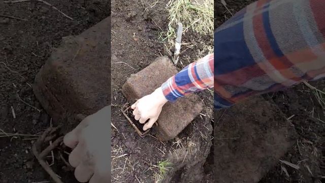 Нашли в окопе с металлоискателем ящик и вскрыли его, а там... #коп #металлоискатель #клад