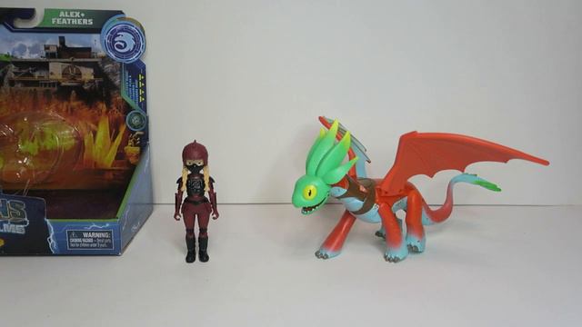 Игрушки из мультсериала Драконы 9 миров Алекс и Пёрышко от Spin Master