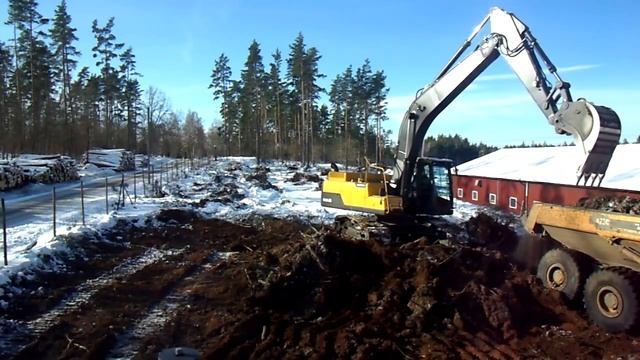 VOLVO EC 250 DL