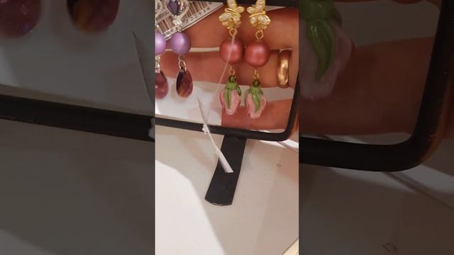 Украшения ручной работы.