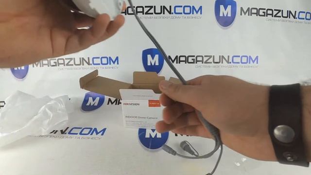 MHD видеокамера HikVision DS-2CE56C0T-IRMMF (2.8 мм)