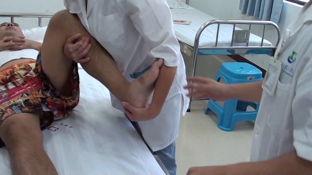 Прием массажа ТКМ. Работа с паретичной нижней конечностью