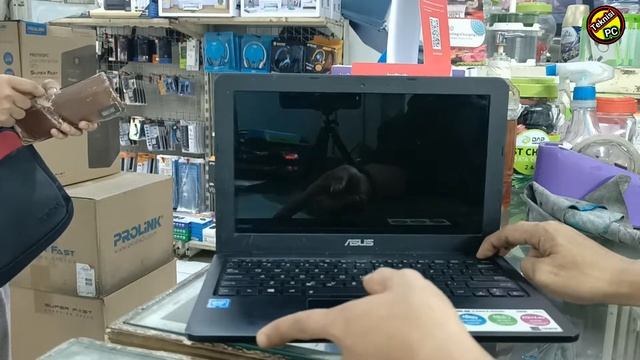 CARA MENGATASI LAPTOP STUCK DI LOCK SCREEN