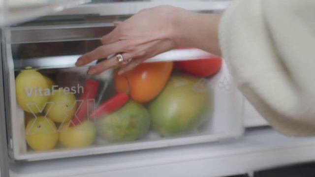Откройте для себя наш отдельно стоящий холодильник Bosch серии 4 KFN96VPEAG