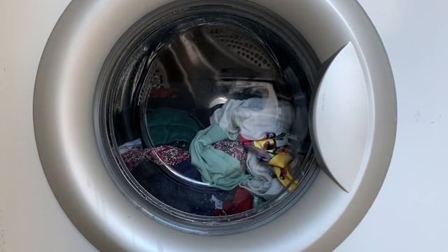 Lavado algodón 30 grados y 1400rpm. Cotton wash 30 and 1400rpm.