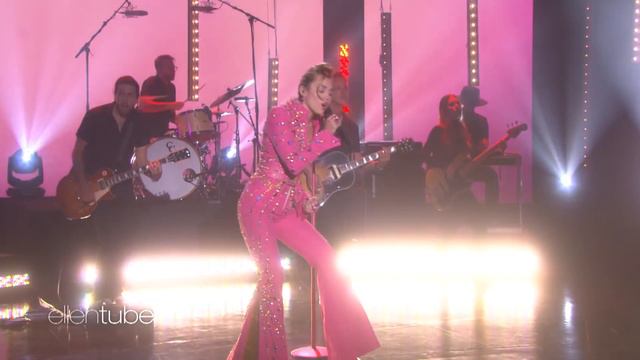 Miley Cyrus Performs Her New Hit ‘Younger Now’