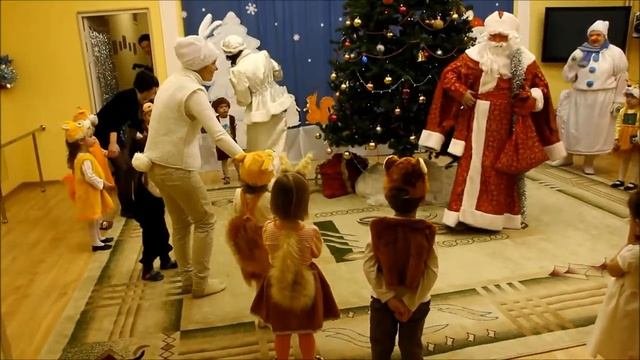 Новогодний праздник в детском саду часть 7