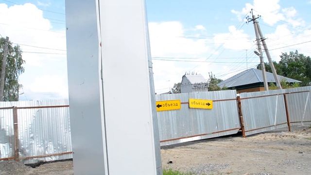 Новый руководиель УКСа Бердска показал, как работают дренажные колодцы