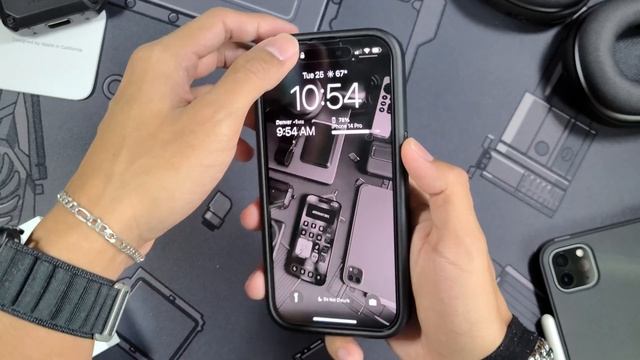 iPhone 14 Pro Space Black 1 Month After The 13 Pro Max + Cases (Spigen, Apple, Caudabe & More)