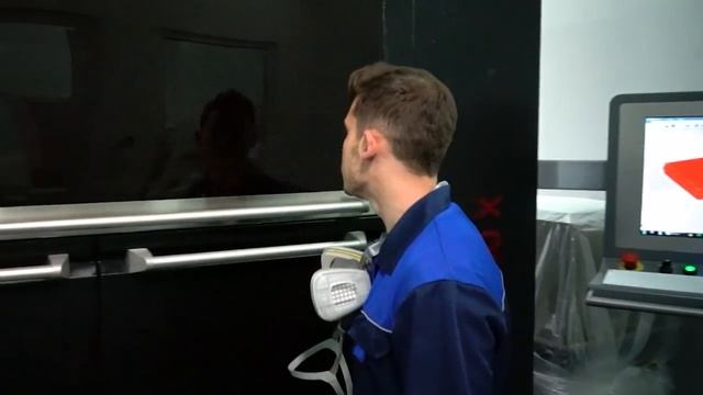 Студенты-инженеры РУДН конструируют создают детали участвуют в гонках