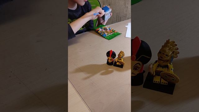 LEGO минифигурки + ластики  PALZ