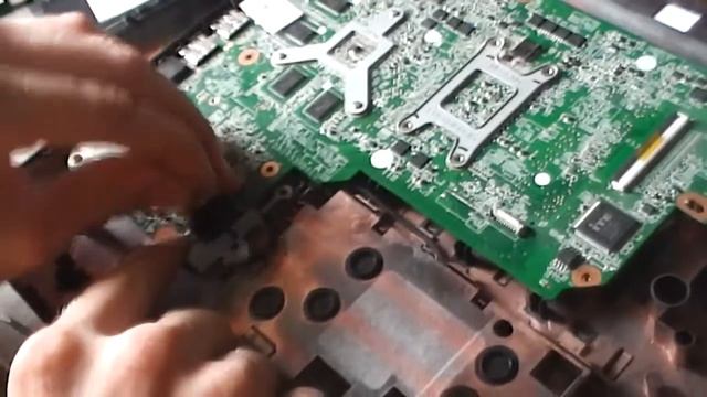 Замена термопасты на ноутбуке (HP Pavilion G7)