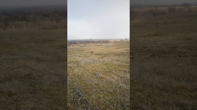 Допотопная труба завода выходит из под земли!